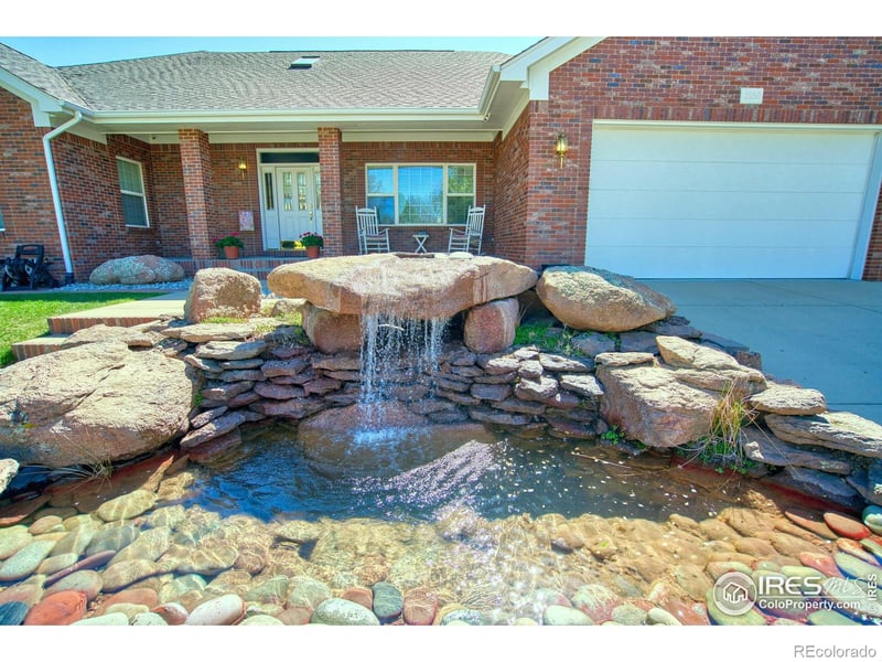 2050 Emerald Dr, Longmont, CO 80504