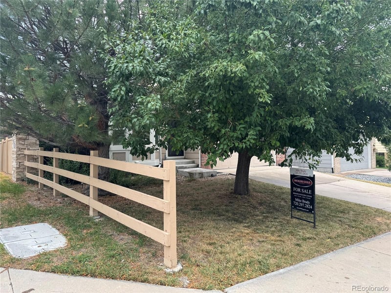 5593 Valdai Way, Aurora, CO 80015