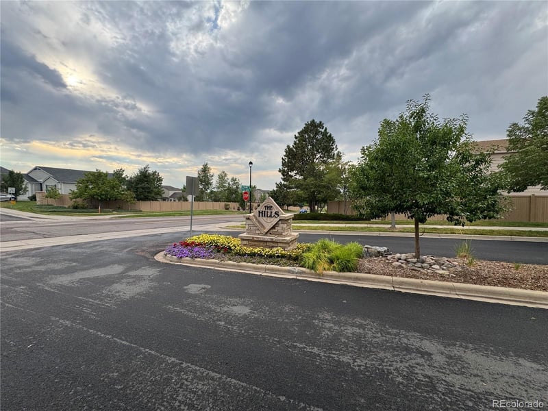 5593 Valdai Way, Aurora, CO 80015