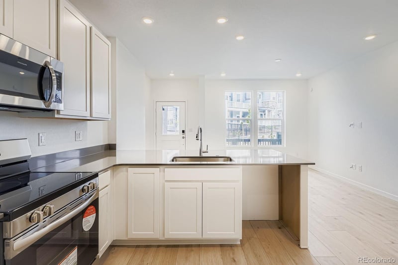 8955 Whiteclover St, Littleton, CO 80125