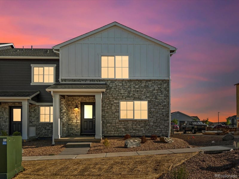 21137 65th Ave, Aurora, CO 80019