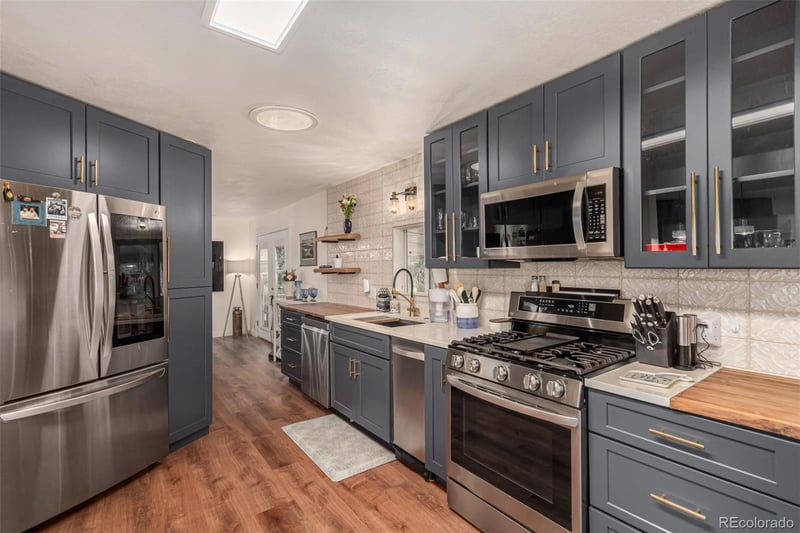 8201 S Santa Fe Dr Lot 280, Littleton, CO 80120