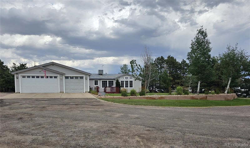 21457 E 9th Pl, Aurora, CO 80018