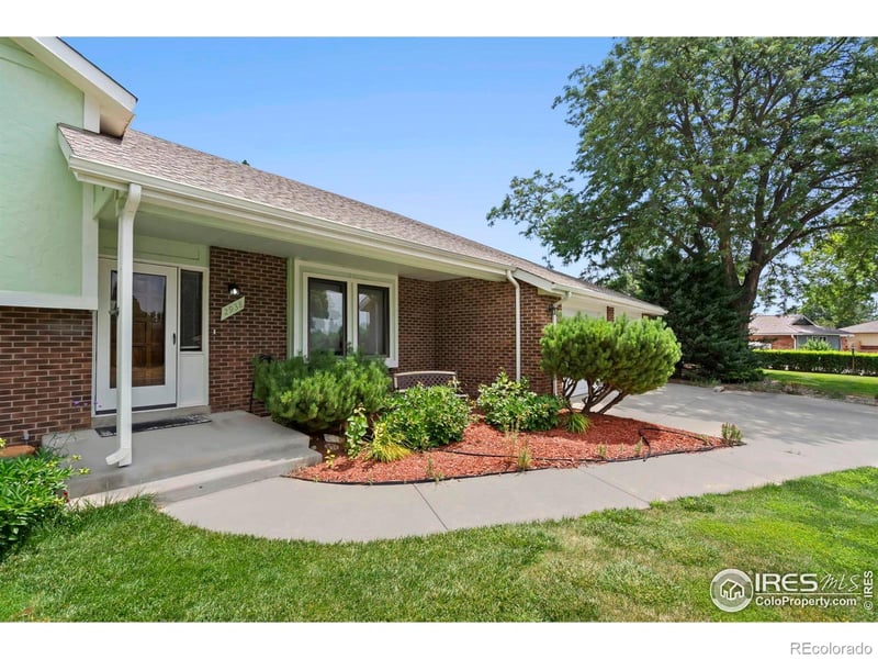 2938 Glendevey Dr, Loveland, CO 80538