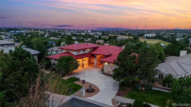 24360 E Glasgow Dr, Aurora, CO 80016