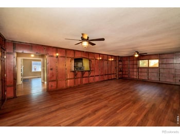 219 3rd St, Estes Park, CO 80517