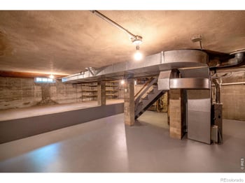 219 3rd St, Estes Park, CO 80517