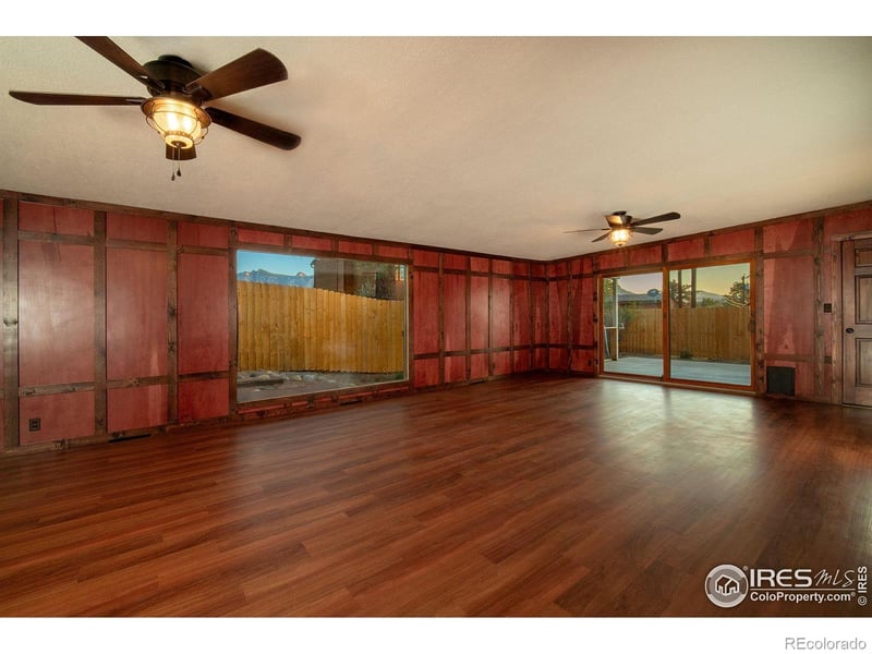 219 3rd St, Estes Park, CO 80517