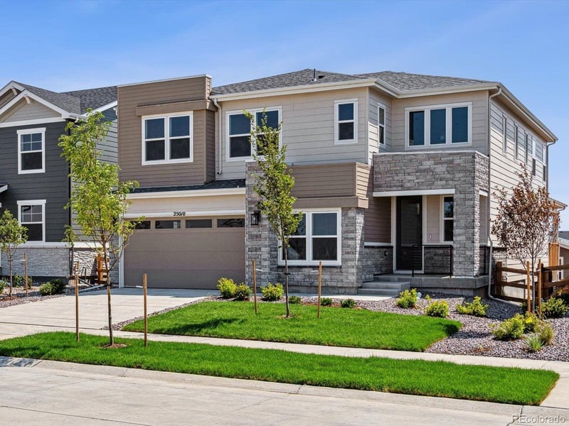 25010 42nd Ave, Aurora, CO 80019