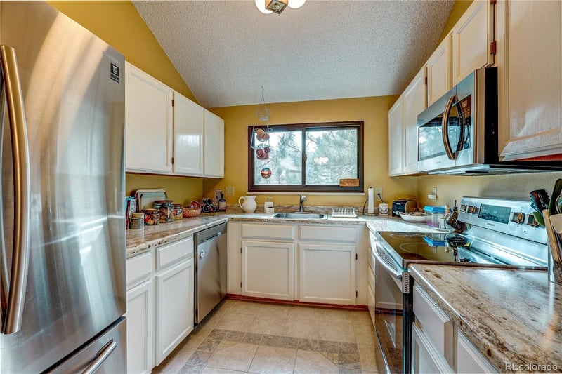 222 Wright St #303, Lakewood, CO 80228