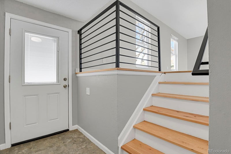 7686 Garland St, Littleton, CO 80128