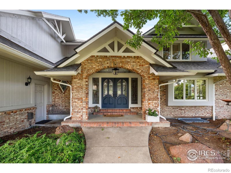 8400 Sawtooth Ln, Niwot, CO 80503