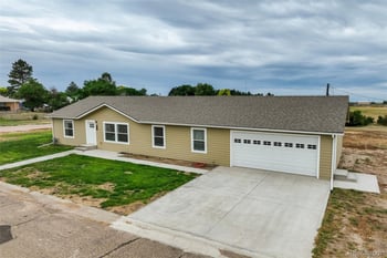 304 8th St, Flagler, CO 80815