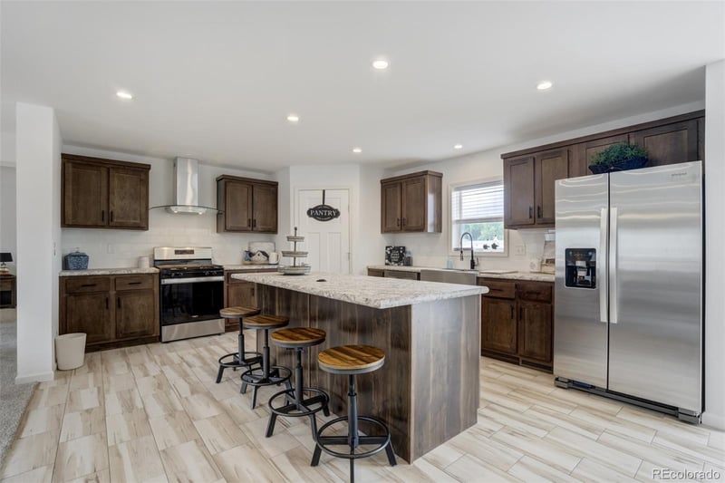 304 8th St, Flagler, CO 80815