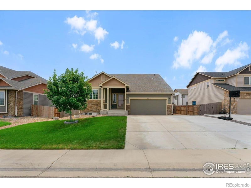916 W Independent Ave, La Salle, CO 80645