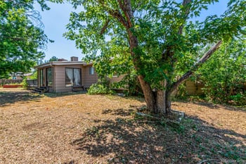 16233 E Louisiana Pl, Aurora, CO 80017