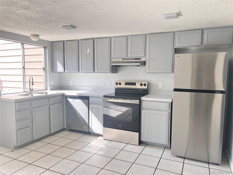 3561 Kittredge St #B, Aurora, CO 80013