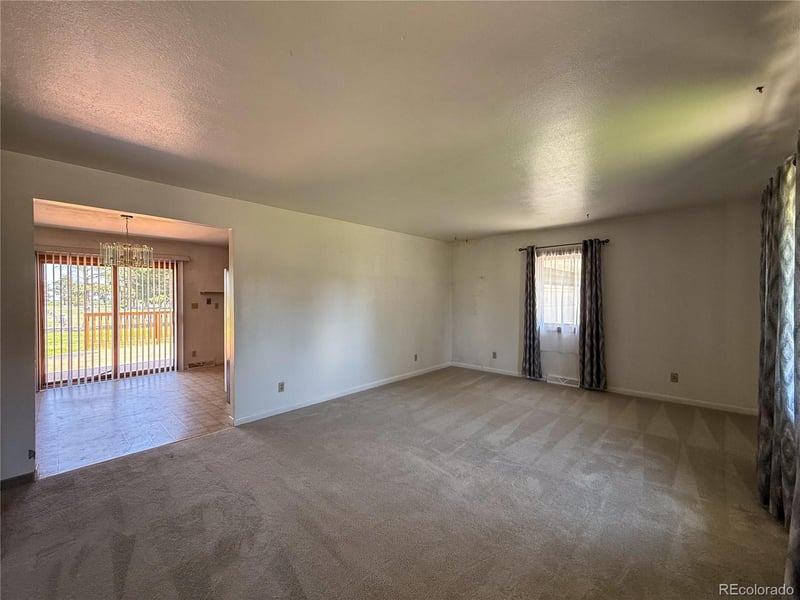 1300 Elm St, Burlington, CO 80807