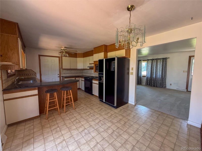 1300 Elm St, Burlington, CO 80807