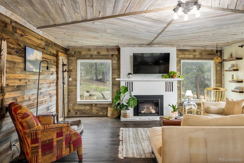 11 Eagles Nest Ln, Golden, CO 80403