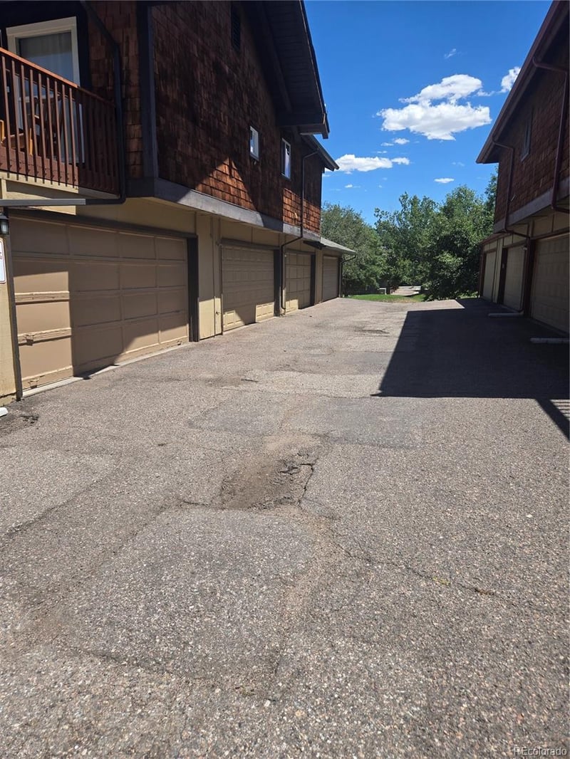 1288 Carson Way, Aurora, CO 80012