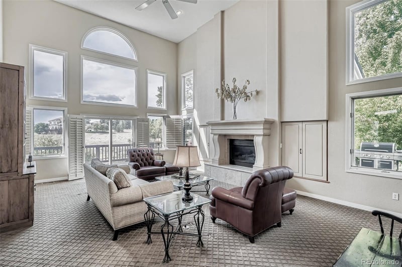 19281 E Hinsdale Ln, Centennial, CO 80016