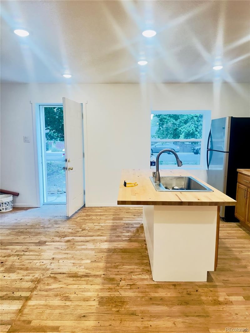 1926 Xenia St, Denver, CO 80220