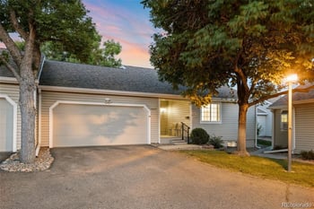 2808 Heather Gardens Way #B, Aurora, CO 80014