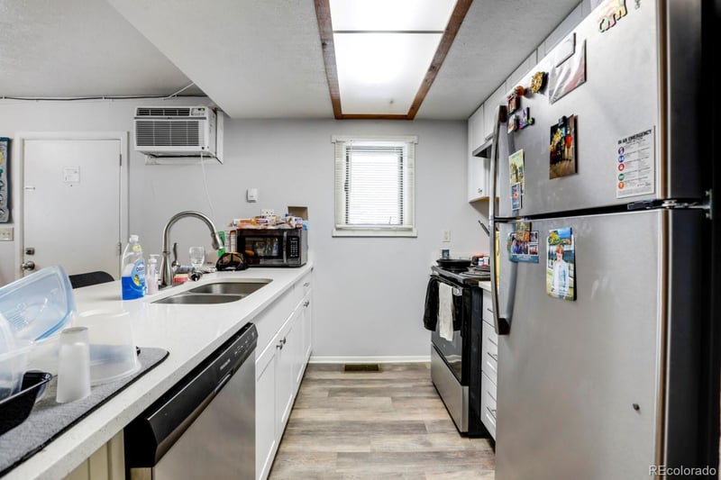 287 S Hoyt St, Lakewood, CO 80226
