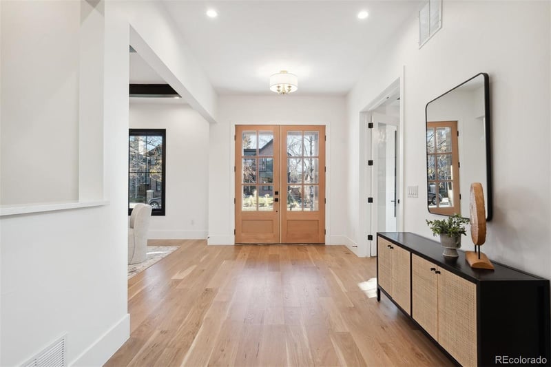 457 Vine St, Denver, CO 80209