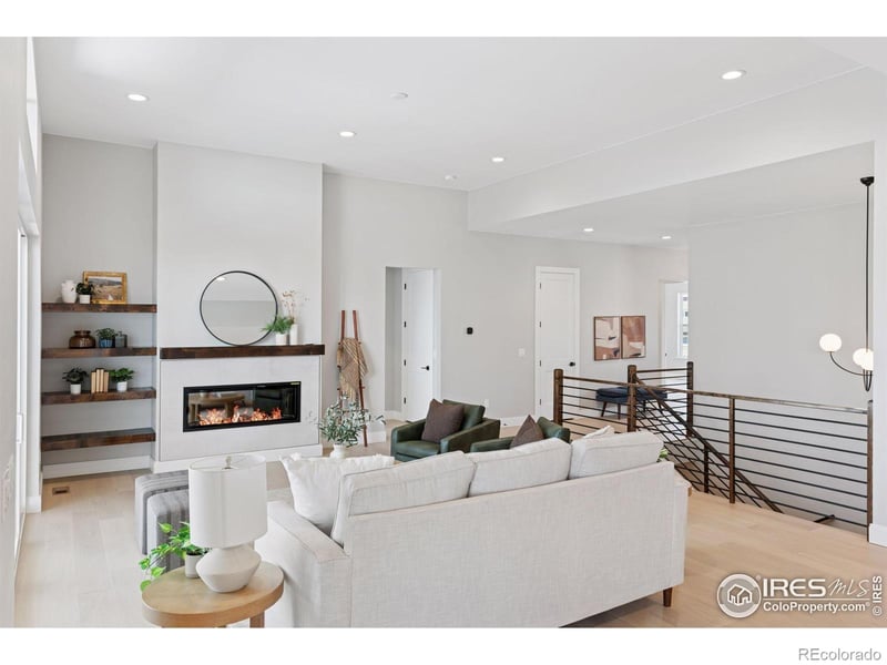 953 William Way, Berthoud, CO 80513