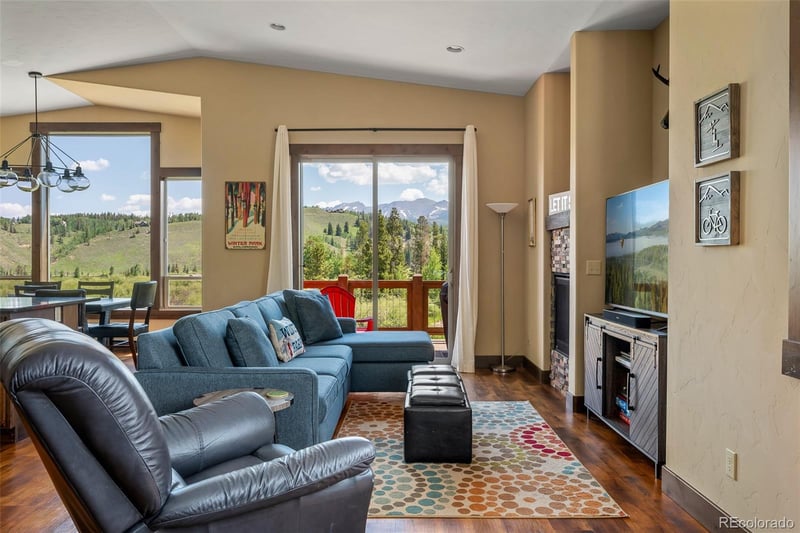 118 Mountain Willow Dr, Fraser, CO 80442