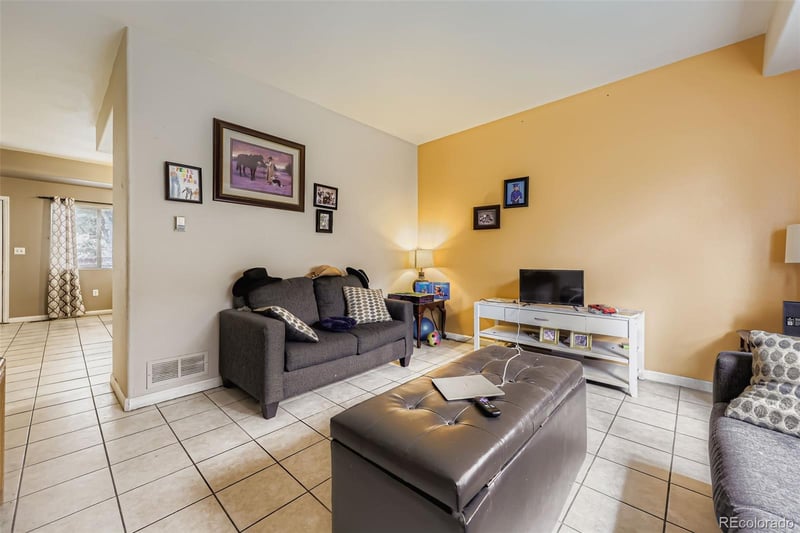 2626 Devonshire Ct, Denver, CO 80229