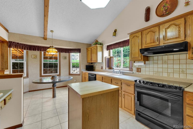 3330 W Fontanero St, Colorado Springs, CO 80904