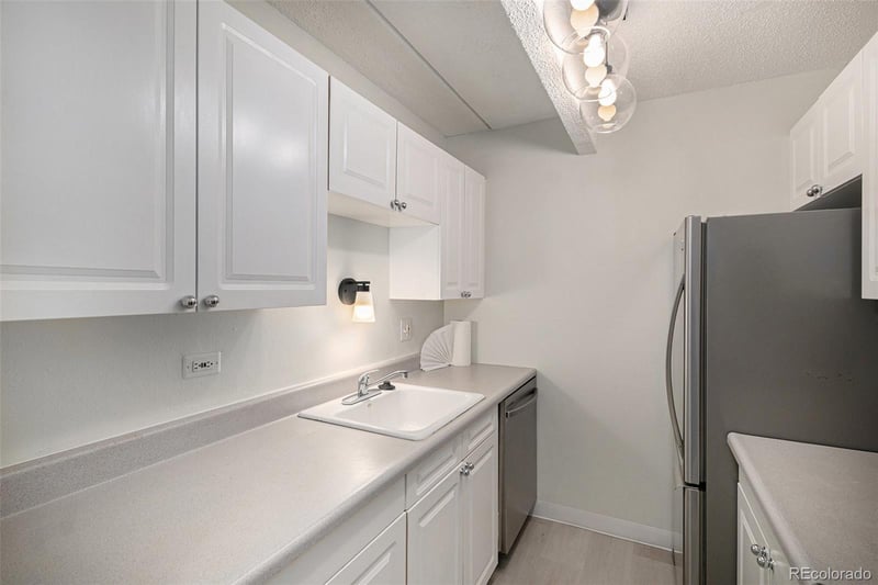 8060 Girard Ave #217, Denver, CO 80231