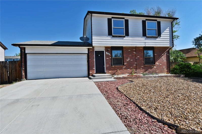17055 Milan Cir, Aurora, CO 80013