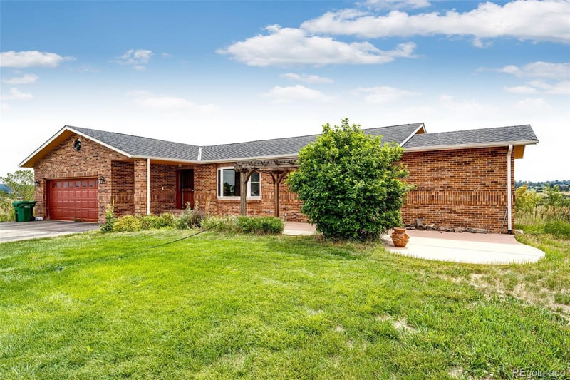 2218 Deerpath Rd, Franktown, CO 80116