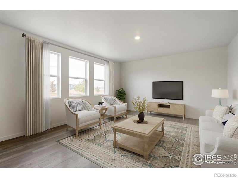 915 Tallus St, Lochbuie, CO 80603