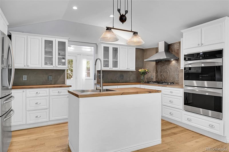 21938 Miller Ln, Idledale, CO 80453