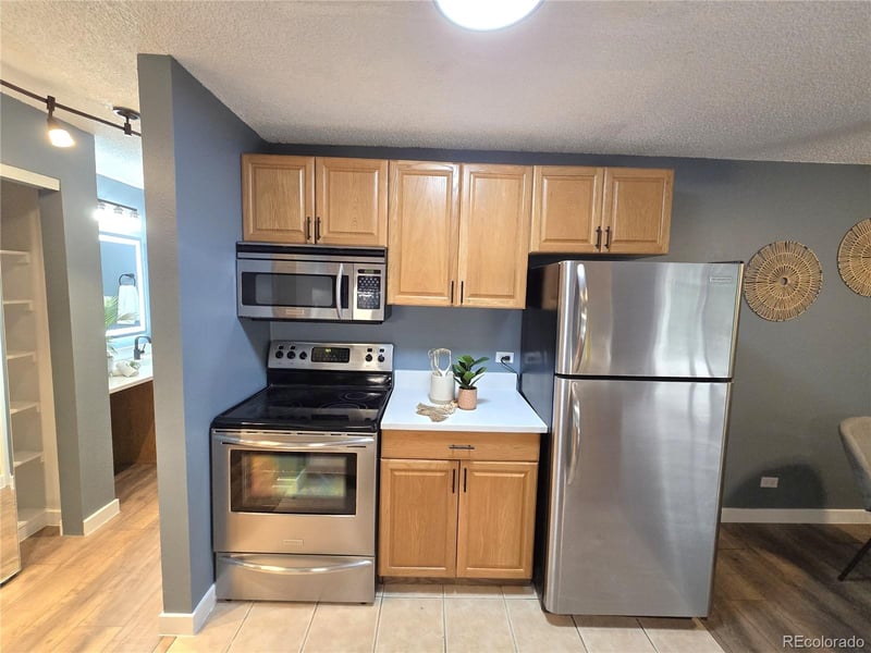 2375 S Linden Ct #310, Denver, CO 80222