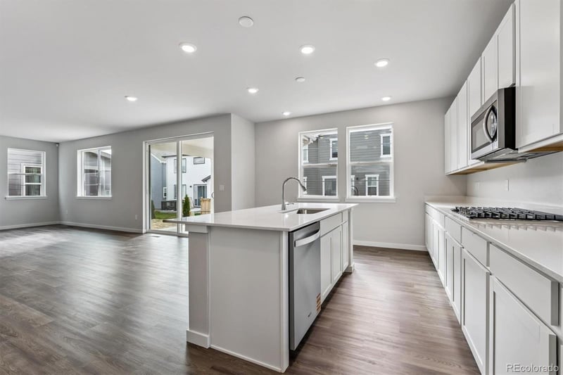 1360 Loraine Cir N, Erie, CO 80026