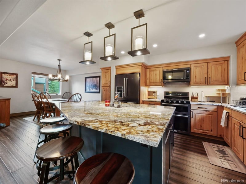 67 Fox Hollow Ln #6B, Silverthorne, CO 80498