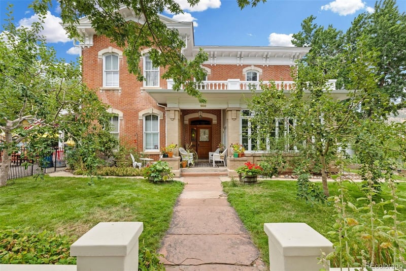 920 12th St, Golden, CO 80401