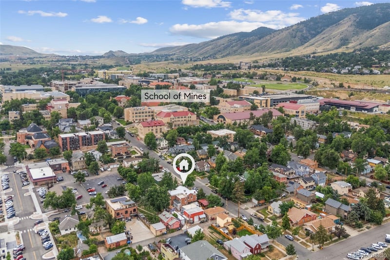 920 12th St, Golden, CO 80401