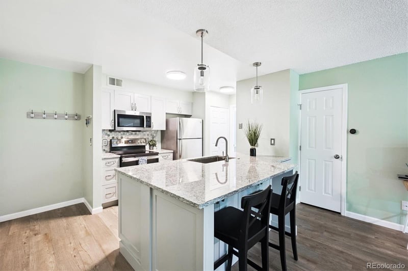 2575 Syracuse Way #L103, Denver, CO 80231