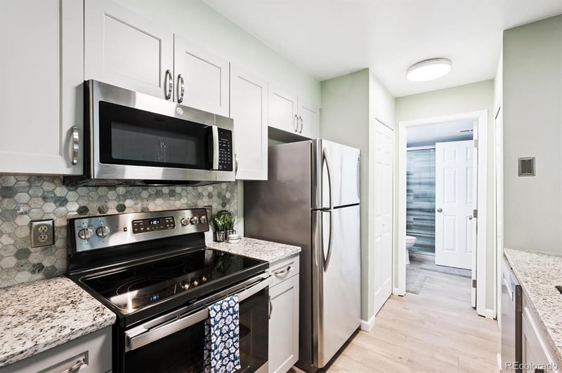 2575 Syracuse Way #L103, Denver, CO 80231