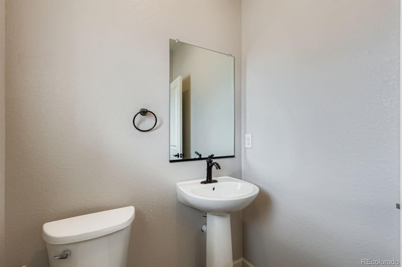 18181 89th Pl, Commerce City, CO 80022
