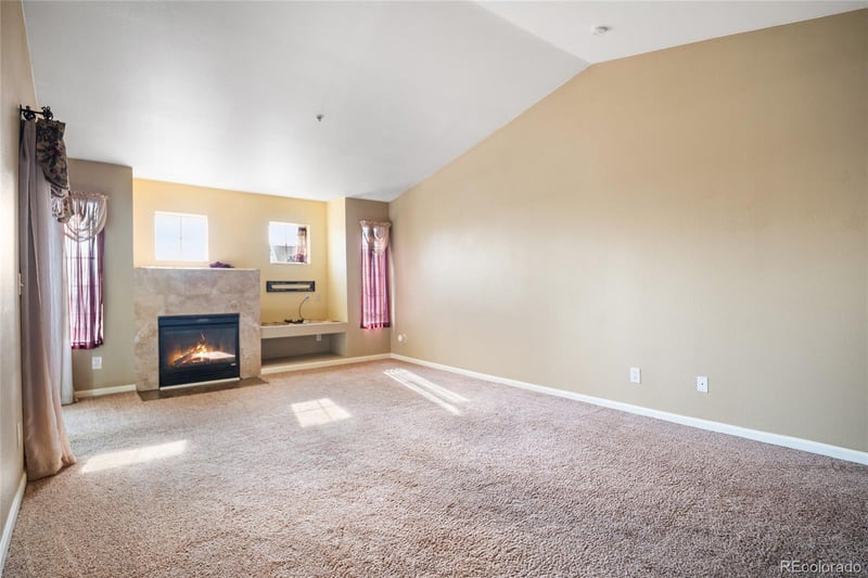 5667 Urban St #304, Littleton, CO 80127