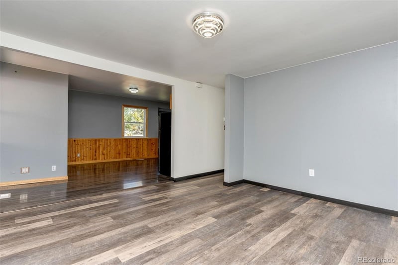 1781 Rowena St, Thornton, CO 80229