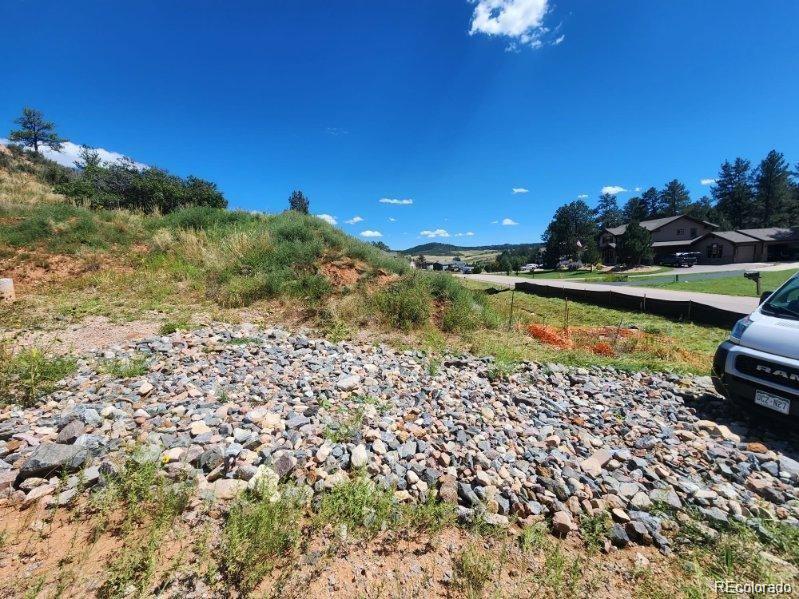 4251 Mohawk Dr, Larkspur, CO 80118